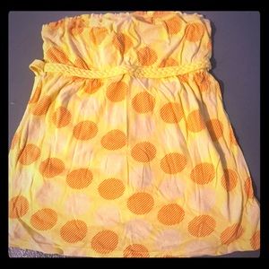 Yellow strapless top